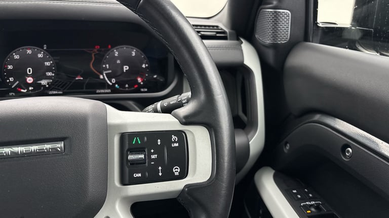 2024 Land Rover Defender 110 3.0 D250 MHEV X-Dynamic HSE SUV 5dr Diesel Auto 4WD Euro 6 (s/s) (25...