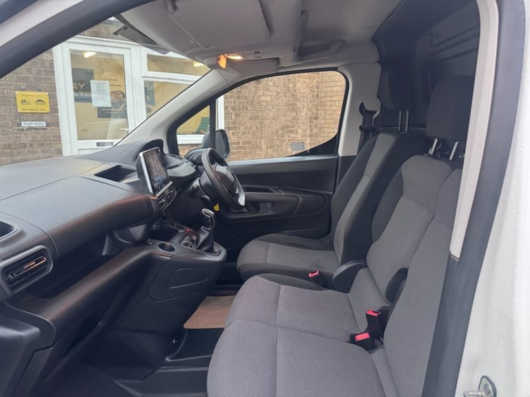 2020 Peugeot Partner 1.5 BlueHDi 950 Professional Long Panel Van 6dr Diesel Manual LWB Euro 6 (1 ...