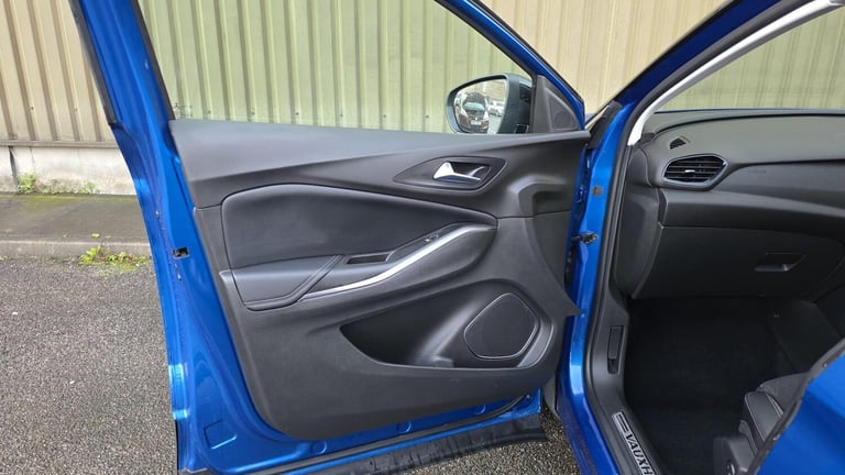 2019 Vauxhall Grandland X 1.2 Turbo Sport Nav Euro 6 (s/s) 5dr HATCHBACK Petrol Manual