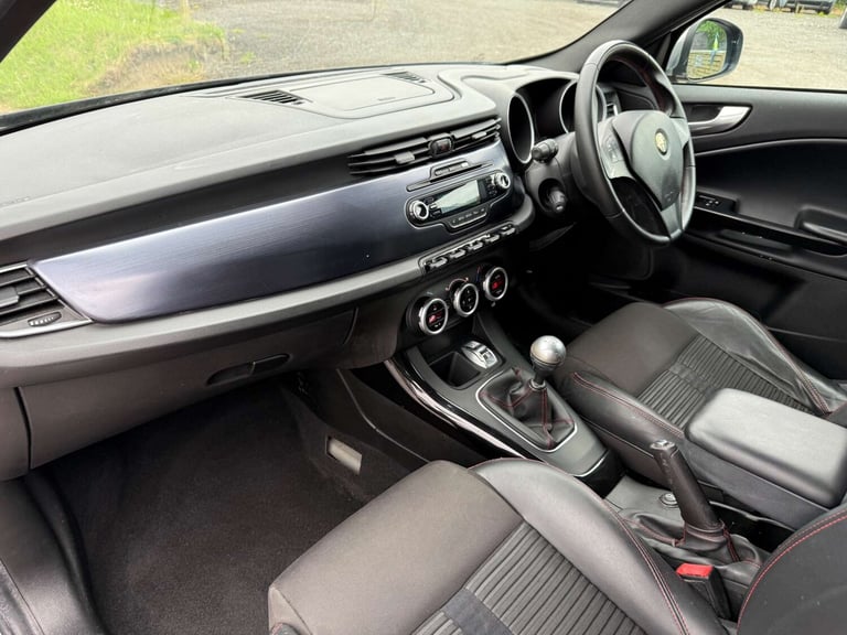 2012 Alfa Romeo Giulietta 1.6 JTDM-2 Veloce 5dr HATCHBACK DIESEL Manual