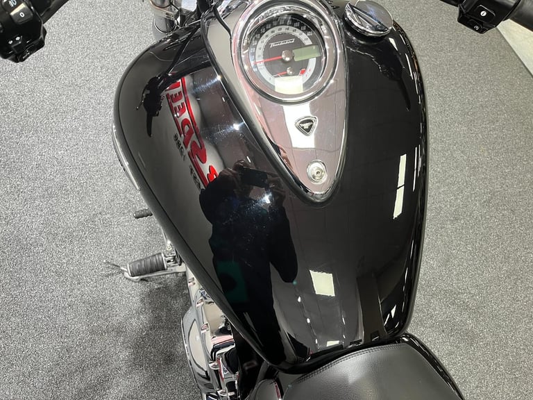 Triumph Thunderbird 1600, 2009