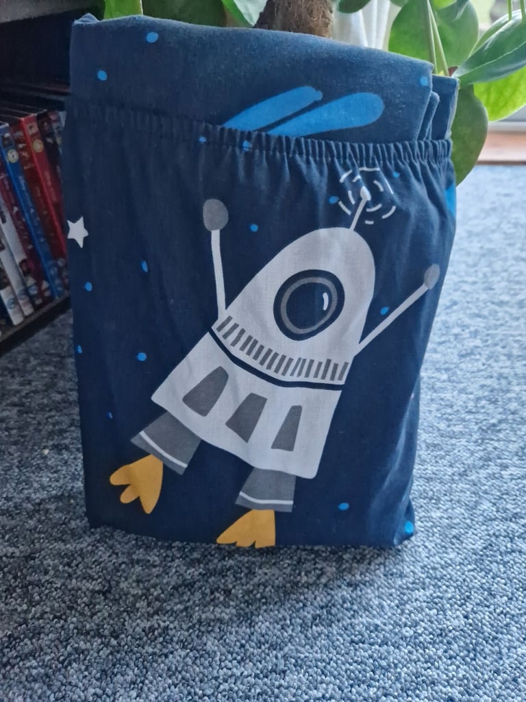 image for Single Space Rocket duvet (with fins)