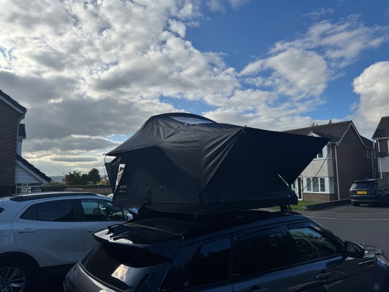 Tentbox Lite 2.0 With Living Pod Excellent Condition 