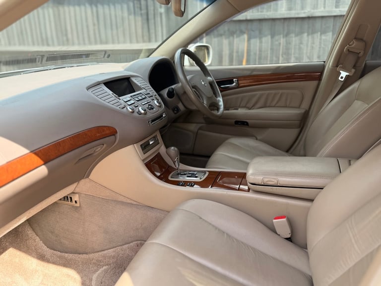 2017 Nissan President CIMA 4.5 + 45K + 4.5 (V8) + IMPORT + AUTOMATIC + CLEAN CAR