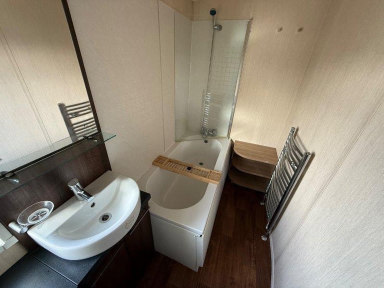 Static Caravan Swift Champagne 40x13 2bed DG/CH - Free UK Delivery 