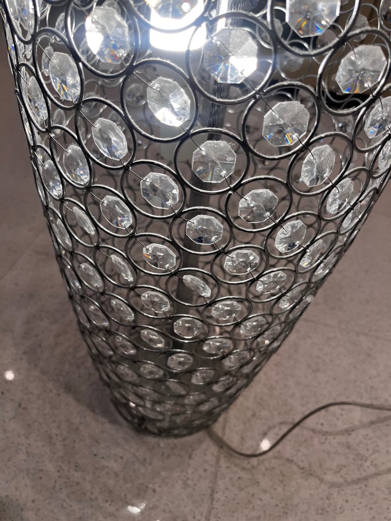 New large free standing light worth £95