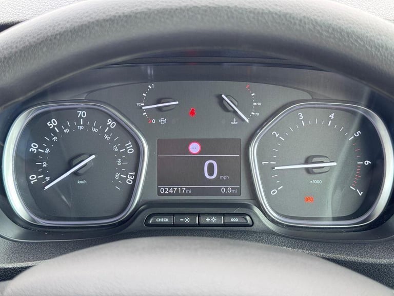 2022 Toyota PROACE CITY Verso 1.5D Shuttle Medium MPV 5dr Diesel Manual MWB Euro 6 (s/s) (9 Seat)...