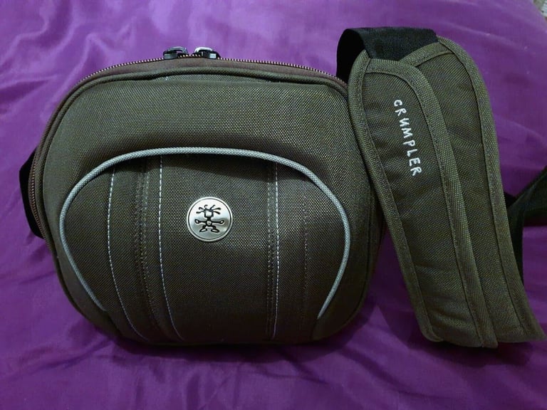 Crumpler Gig*** 3500 £25 DSLR Camera Bag High Quality VGC