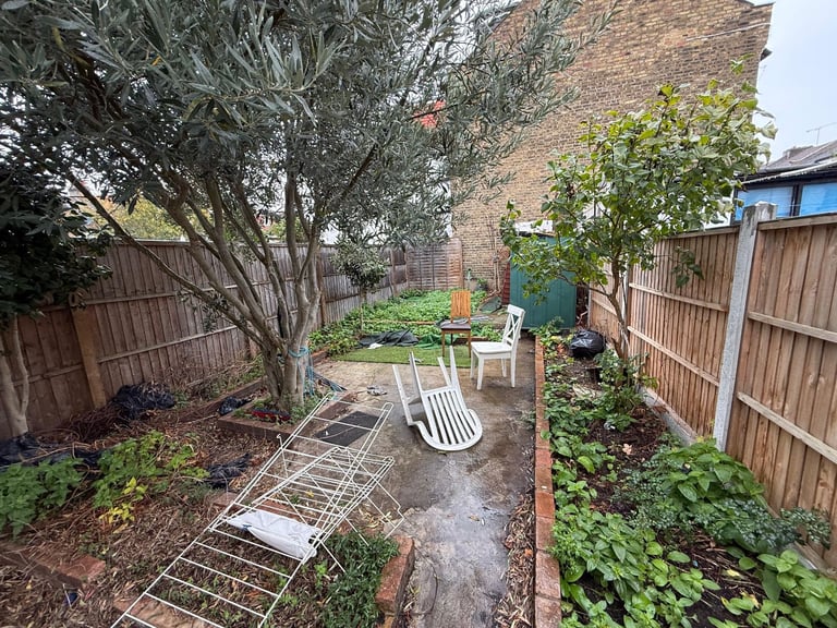 G8 Properties are pleased to offer this beautiful 4 bedroom house, on Beaconsfield Road, E10 5RD