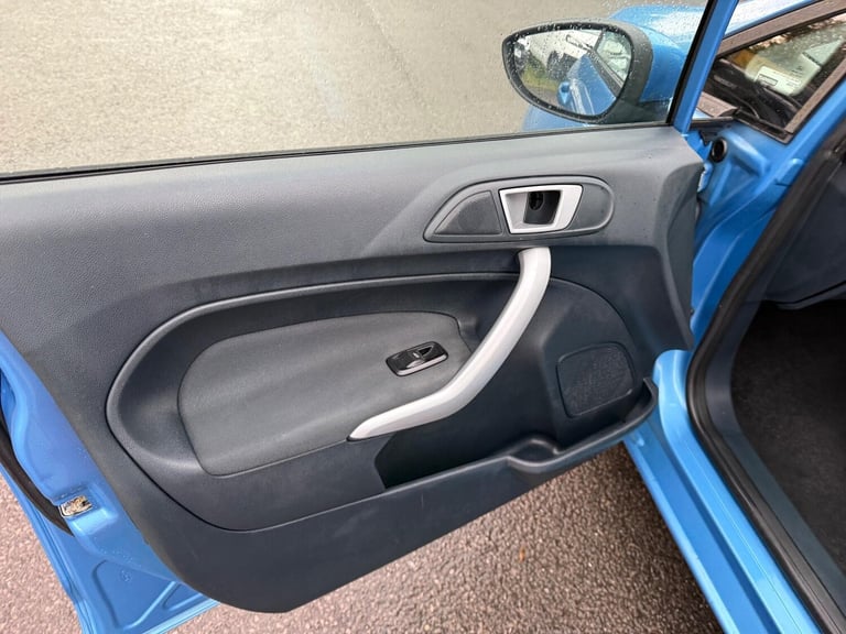 2012 Ford Fiesta 1.4 TDCi DPF Edge 5dr HATCHBACK Diesel Manual