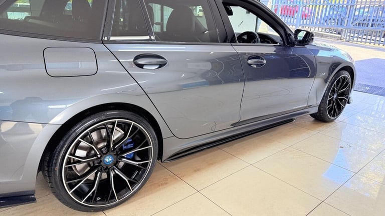 2021 BMW 3 Series 2.0 330e 12kWh M Sport Touring Auto Euro 6 (s/s) 5dr Estate PETROL/ELECTRIC Aut...