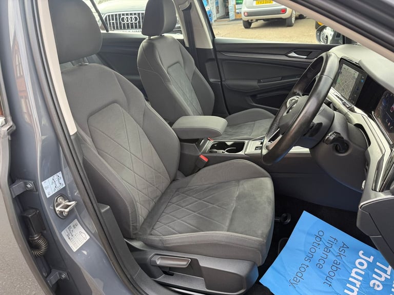 2022 Volkswagen Golf 1.4 TSI 13kWh Style Hatchback 5dr Petrol Plug-in Hybrid DSG Euro 6 (s/s) (2 ...