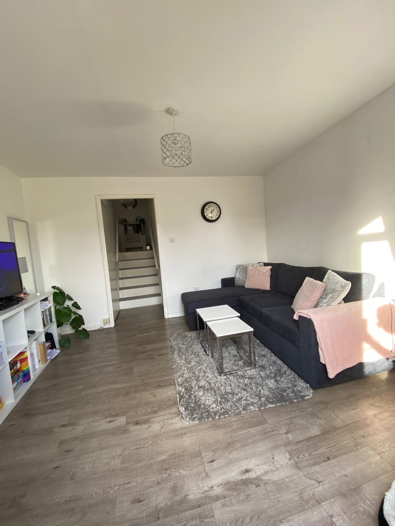 1 bed own garden crouch end