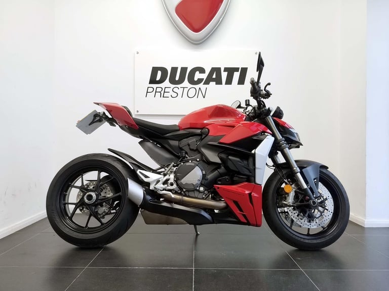 2024 Ducati Streetfighter V2 Red 559 Miles | £196 Dep & £196 pcm 7.9% APR