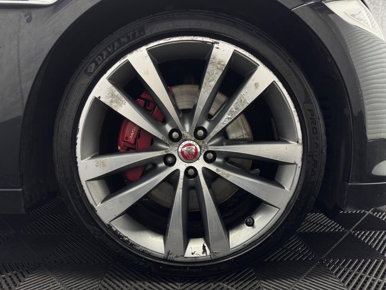 2014 Jaguar XJ 3.0d V6 Premium Luxury Auto Euro 5 (s/s) 4dr SALOON Diesel Automatic