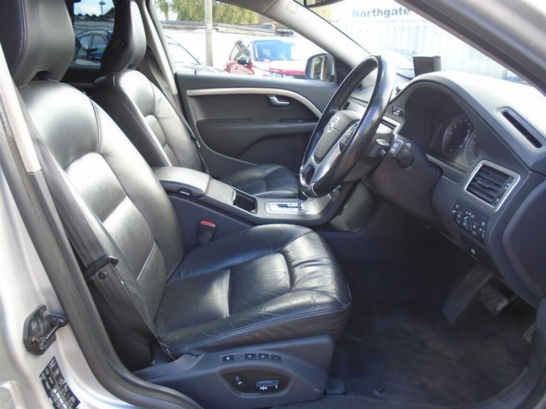 2009 Volvo V70 2.5T [231] SE Premium 5dr Geartronic ESTATE PETROL Automatic