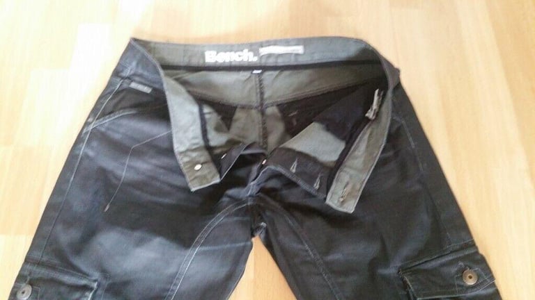 Vintage 00's BENCH  Fly Stud Cargo Jeans. Size : W36. L32