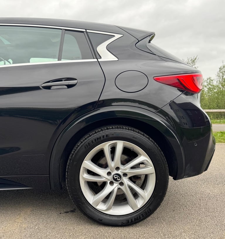 2016 Infiniti Q30 2.2d Premium DCT Euro 6 (s/s) 5dr HATCHBACK Diesel Automatic