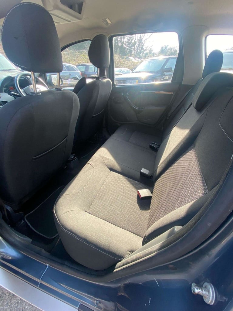 2013 Dacia Duster 1.5 dCi Laureate Euro 5 5dr SUV Diesel Manual