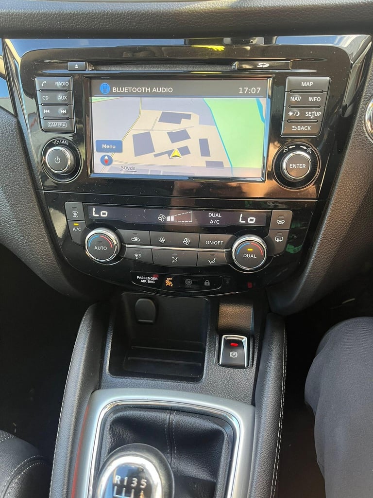 2016 Nissan Qashqai 1.2 DIG-T Tekna 2WD Euro 6 (s/s) 5dr HATCHBACK Petrol Manual