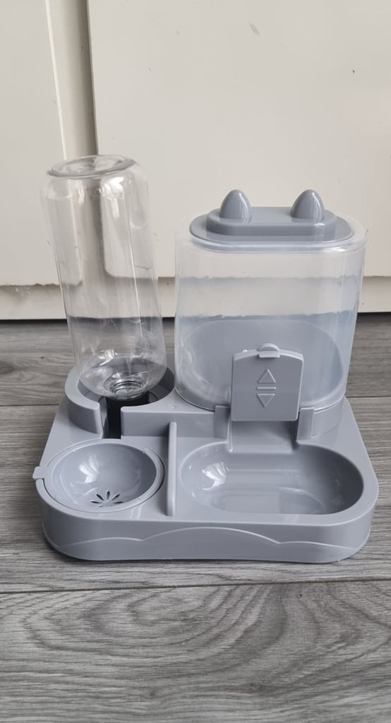 image for Automatic Gravity Fed Cat & Dog Feeding Dual Wet/Dry Food & Water Dispenser 