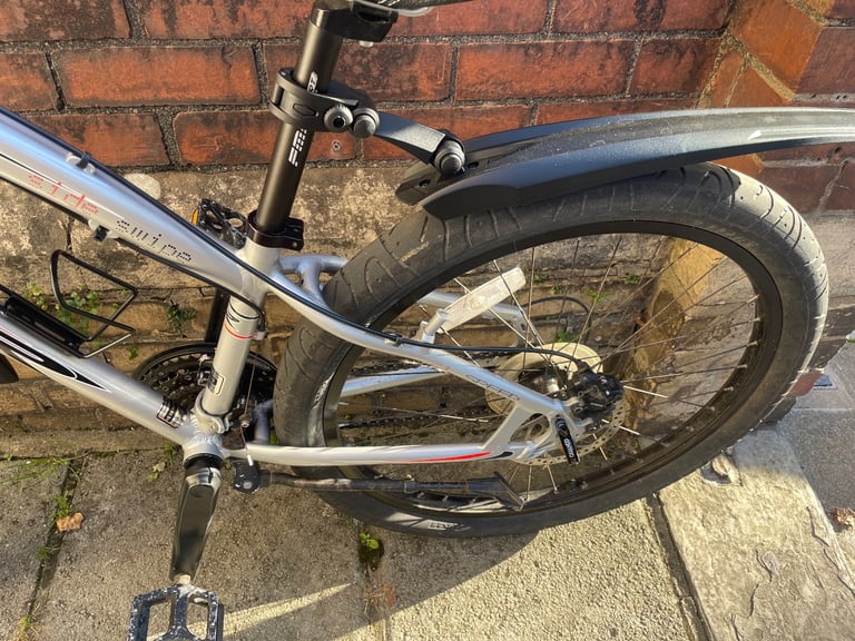 Mens bike for sale, in perfect condition.