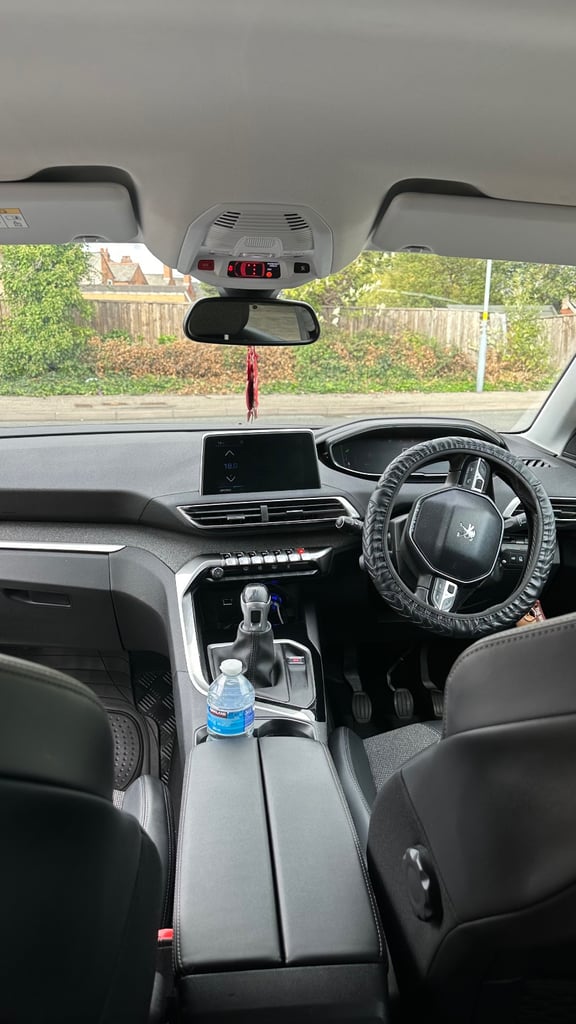 Peugeot, 3008, Hatchback, 2018, Manual, 1199 (cc), 5 doors