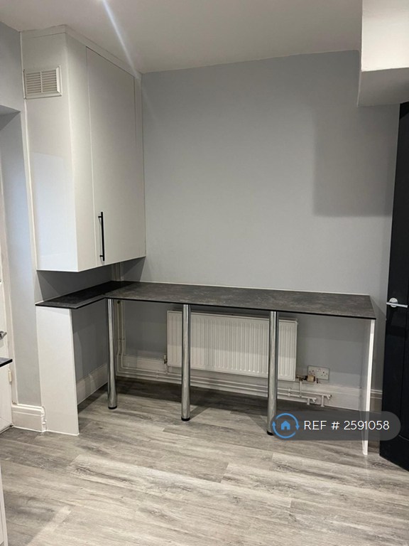 2 bedroom house in Mount Pleasant Road, Denton, Manchester, M34 (2 bed) (#2591058)