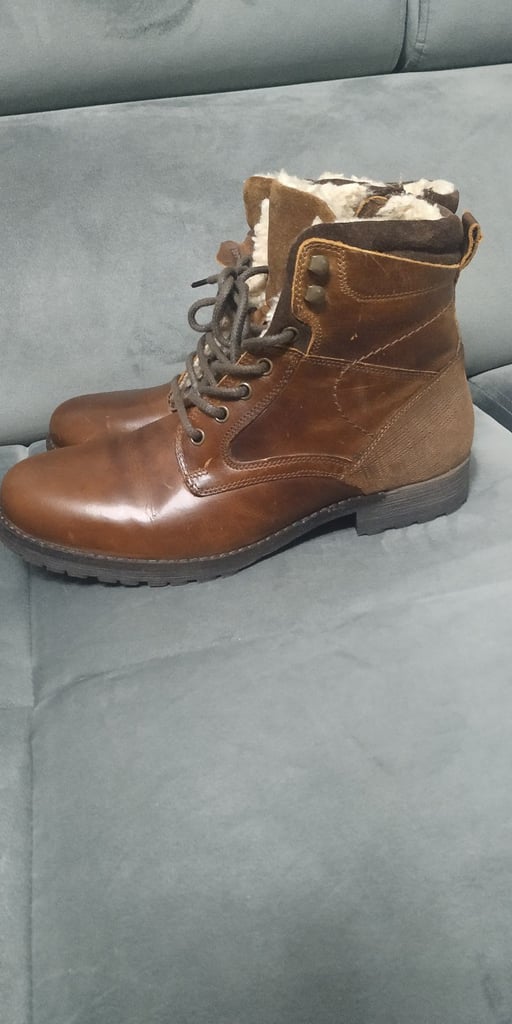 Leather winter boots 