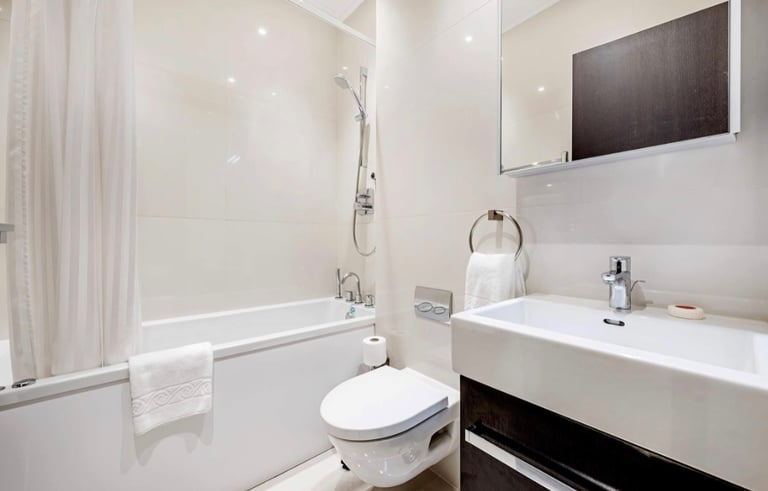 South Kensington - SW7 One Bedroom Apartment Short Term Let £1813 per week 