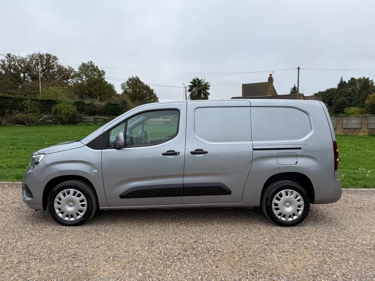 2019 Vauxhall Combo 1.5 Turbo D 2300 Sportive L2 H1 Euro 6 (s/s) 4dr PANEL VAN Diesel Manual