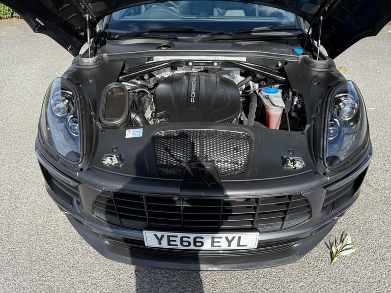 2016 Porsche Macan 2.0T PDK 4WD Euro 6 (s/s) 5dr Petrol