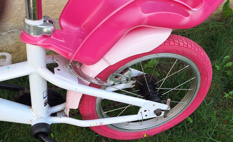 14in wheels girl bike good condition please read 