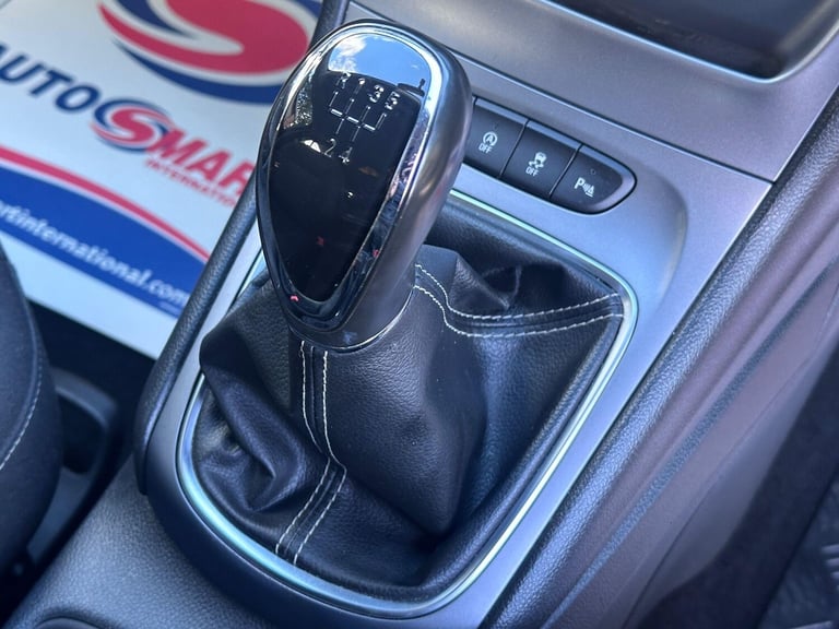 2017 Vauxhall Astra 1.0i Turbo ecoTEC Tech Line Nav Sports Tourer Euro 6 (s/s) 5dr ESTATE Petrol ...