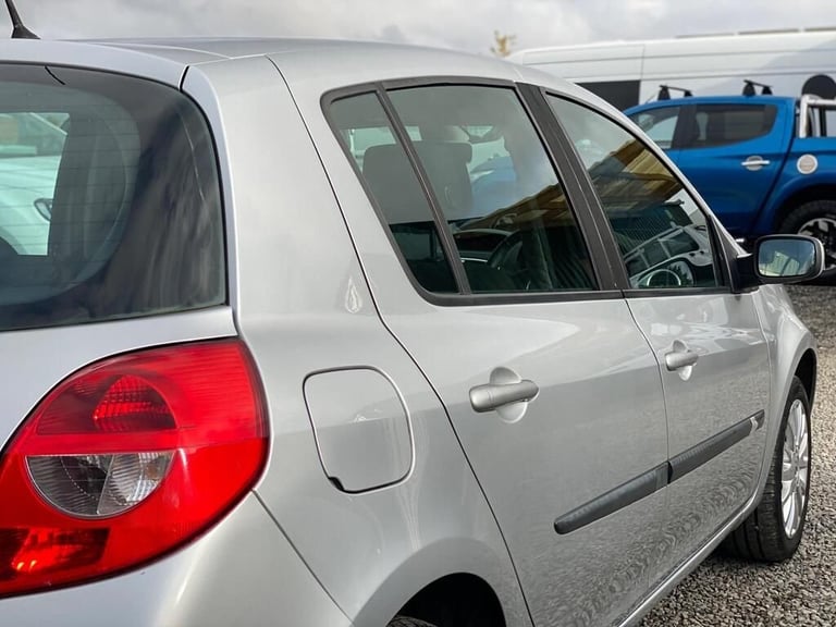 2008 Renault Clio 1.2 TCe 16v Dynamique Hatchback 5dr Petrol Manual (139 g/km, 100 bhp) Hatchback...