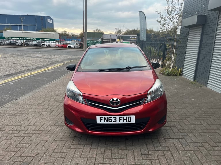 Toyota, YARIS, Hatchback, 2013, Manual, 1329 (cc), 5 doors