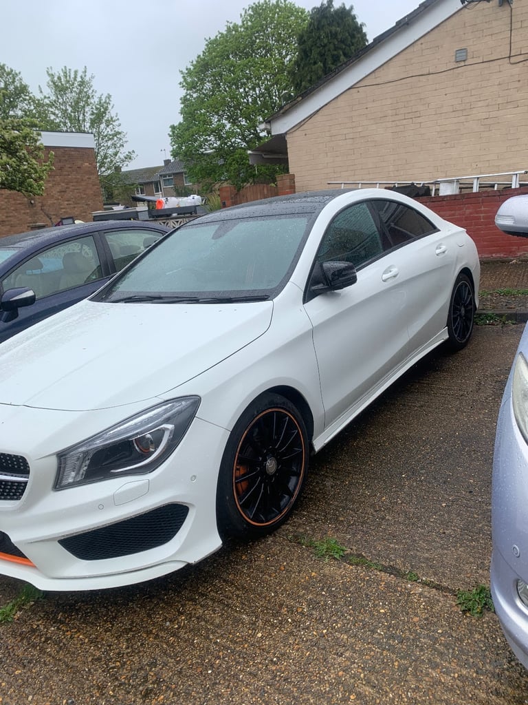 Mercedes-Benz, CLA, Saloon, 2015, Semi-Auto, 2143 (cc), 4 doors