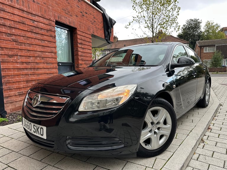 Vauxhall, INSIGNIA, Hatchback, 2010, Manual, 1796 (cc), 5 doors