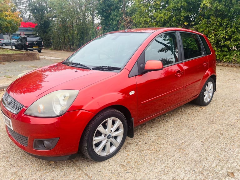 FORD FIESTA YEAR 2007, FULLY AUTOMATIC 1.6 PETROL VERY LOW MILEAGE, 2 KEYS, FULL SERVICE, LADY OWNER