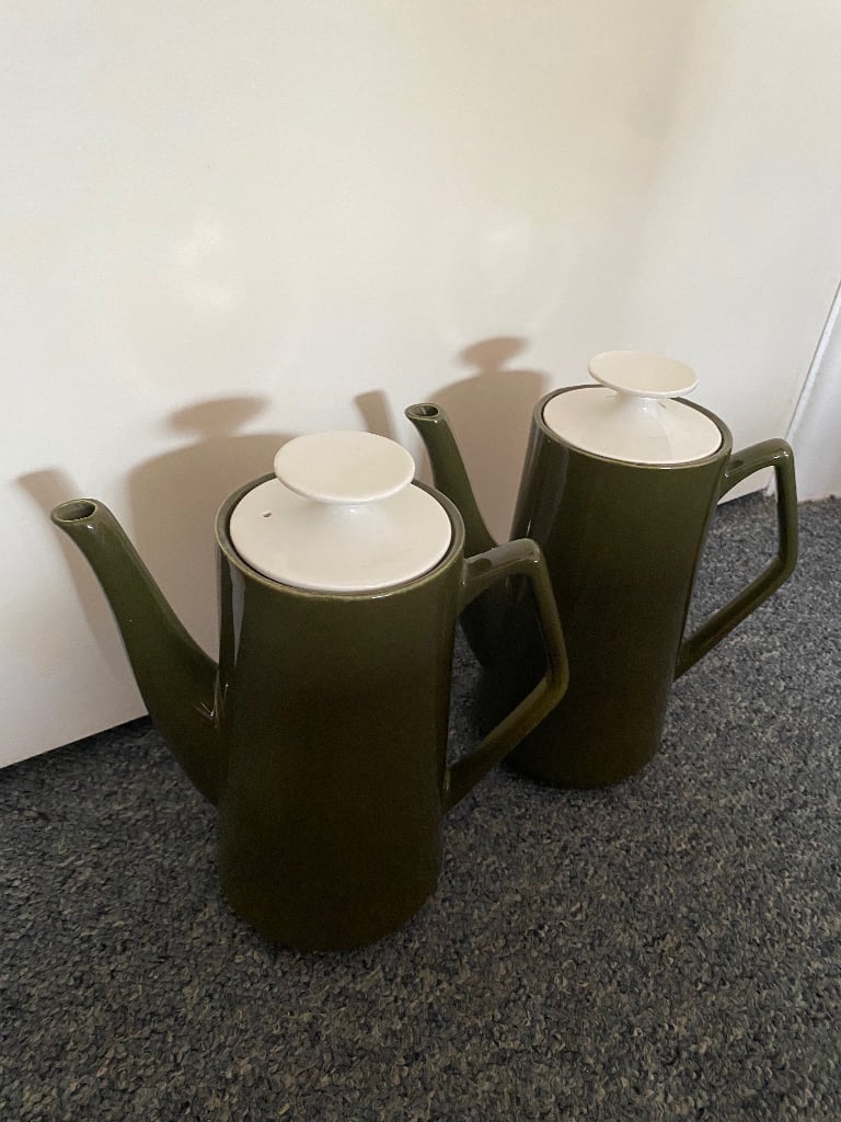 Beswick coffee pot 1958 pattern sage green