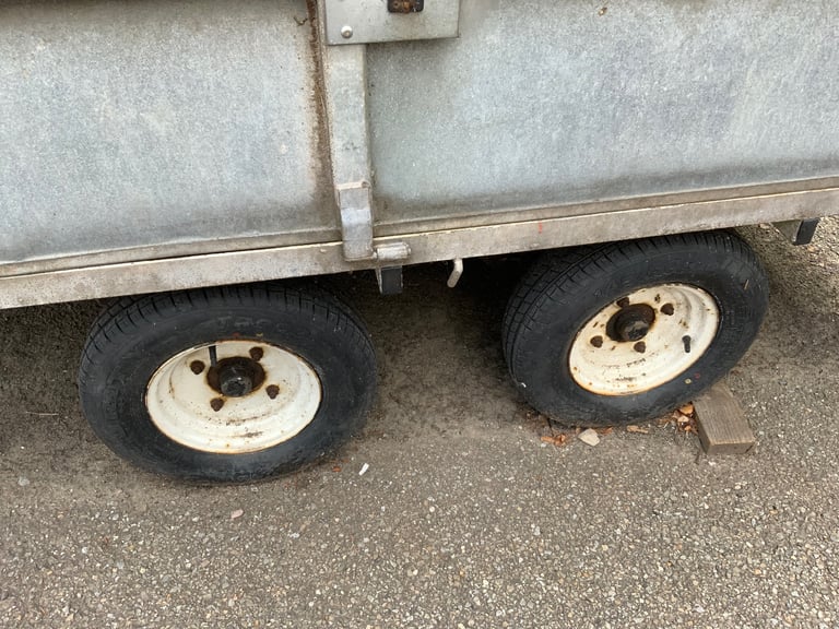 Box Trailer