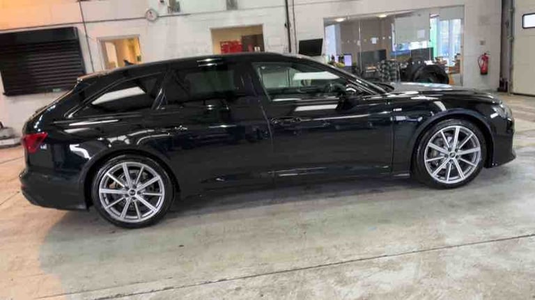 2022 Audi A6 Avant 2.0 TDI 40 Black Edition Estate 5dr Diesel S Tronic quattro Euro 6 (s/s) (2 Es...