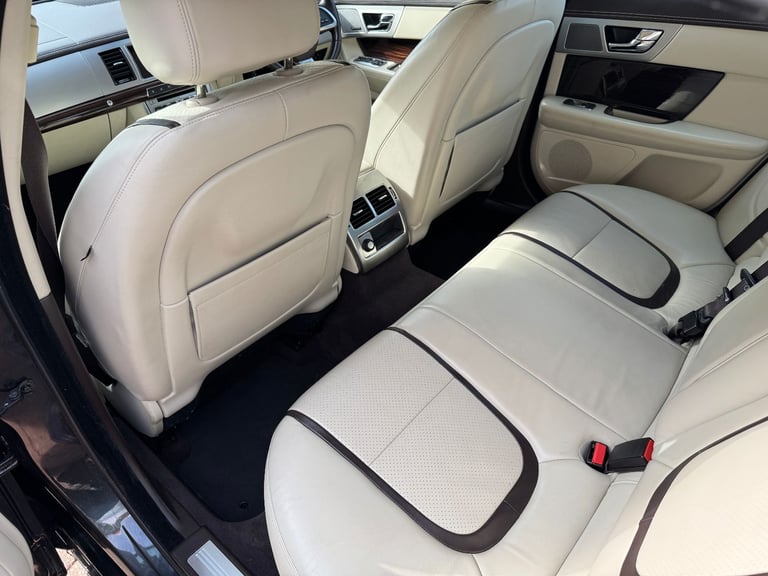 Jaguar XF Portfolio 2.2d Luxury Saloon Auto 4dr Diesel