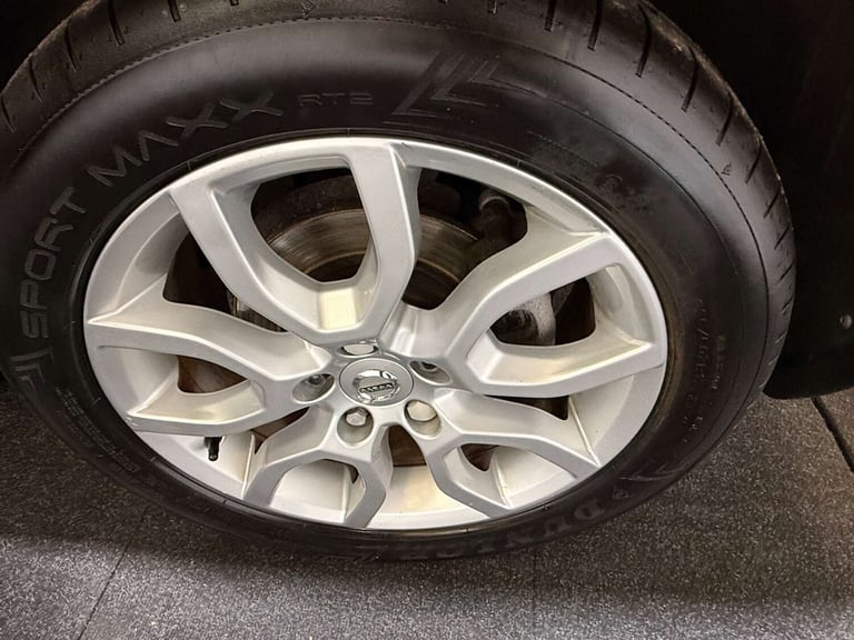 2018 Volvo V40 T3 [152] Cross Country Pro 5dr Geartronic HATCHBACK PETROL Automatic
