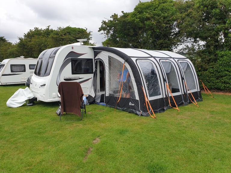 Caravan Air Awning plus Annexe for sale OPEN TO REASONABLE OFFERS