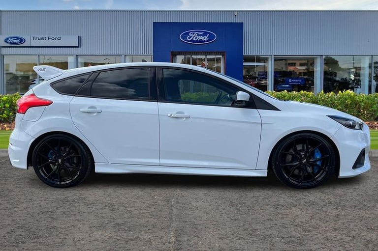 2016 Ford Focus 2.3T EcoBoost RS Hatchback 5dr Petrol Manual AWD Euro 6 (s/s) (350 ps) Manu Hatch...