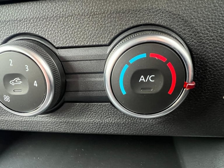 2025 Renault Kangoo LL21 Blue dCi 95 advance crew van MY24 WINDOW VAN Diesel Manual