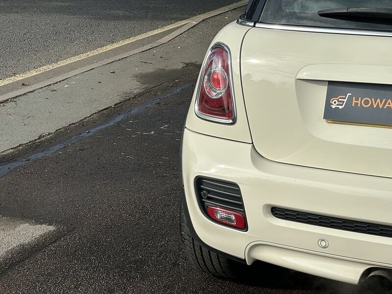 2011 MINI Hatch John Cooper Works Hatchback Petrol Manual