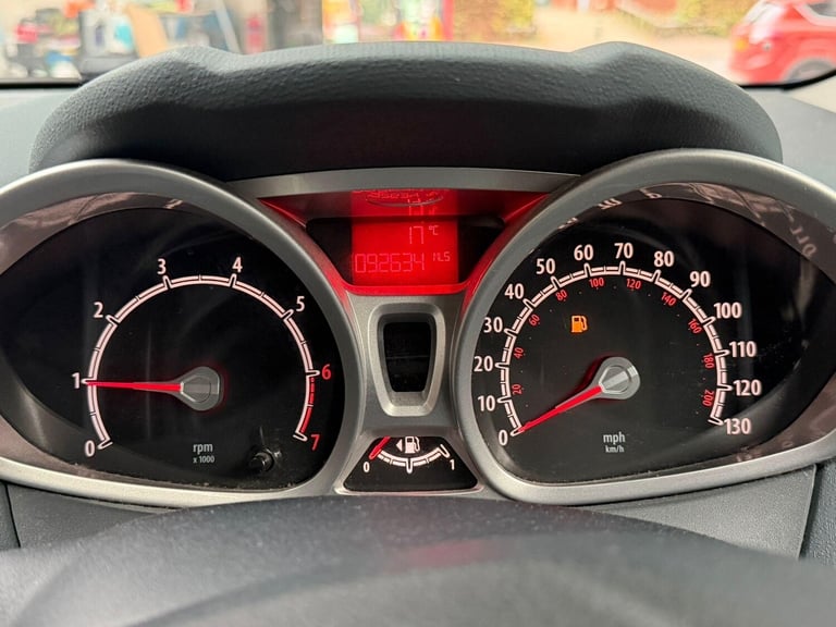 2010 Ford Fiesta Zetec Hatchback Manual