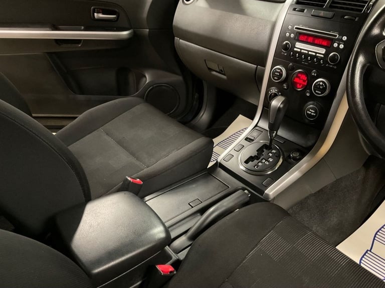 2010 Suzuki Grand Vitara 2.4 VVT SZ4 3dr Auto ESTATE PETROL Automatic